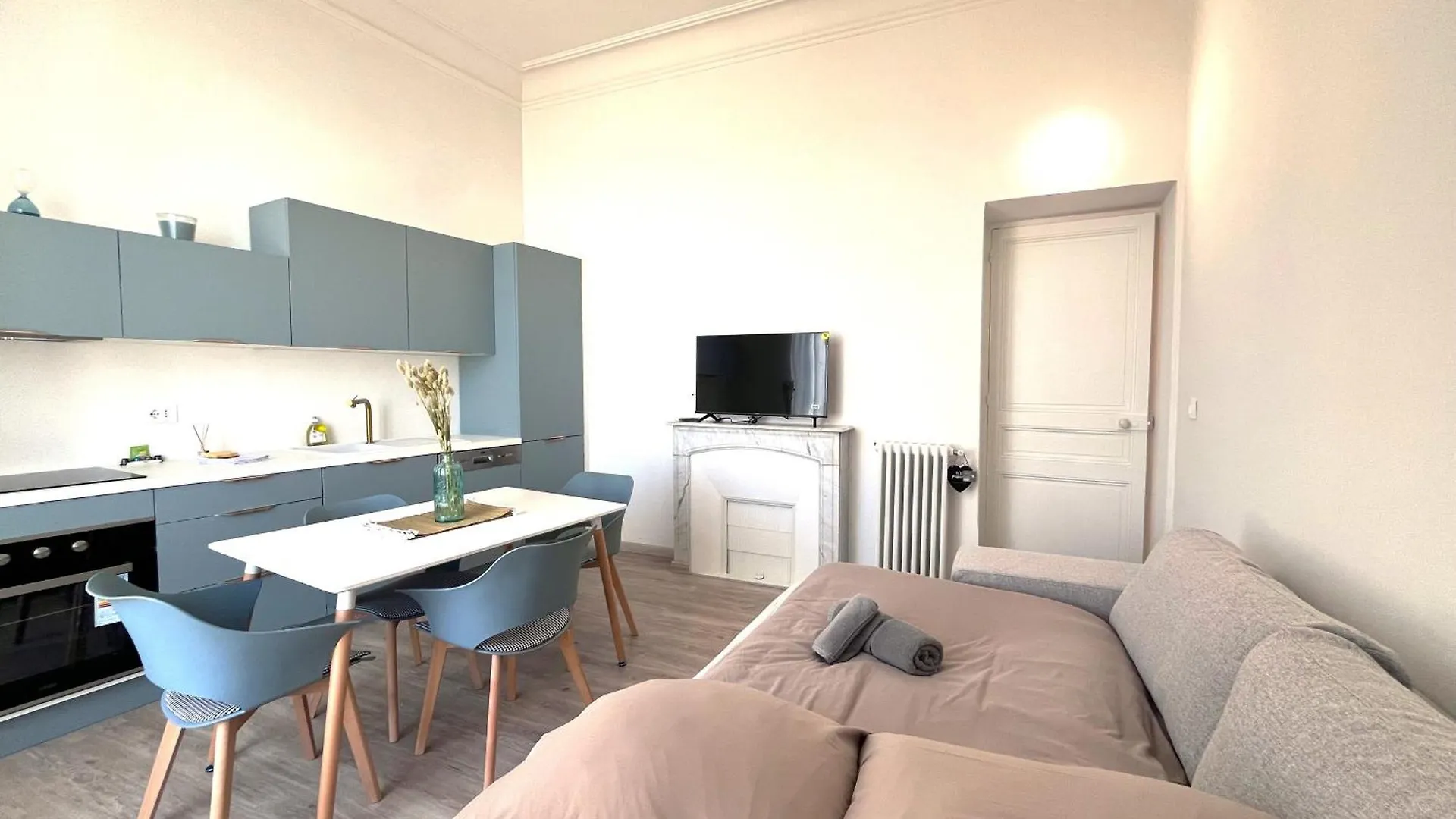 Apartment 10' Monaco - 10' Italia - Incantevole Vista Mare Menton