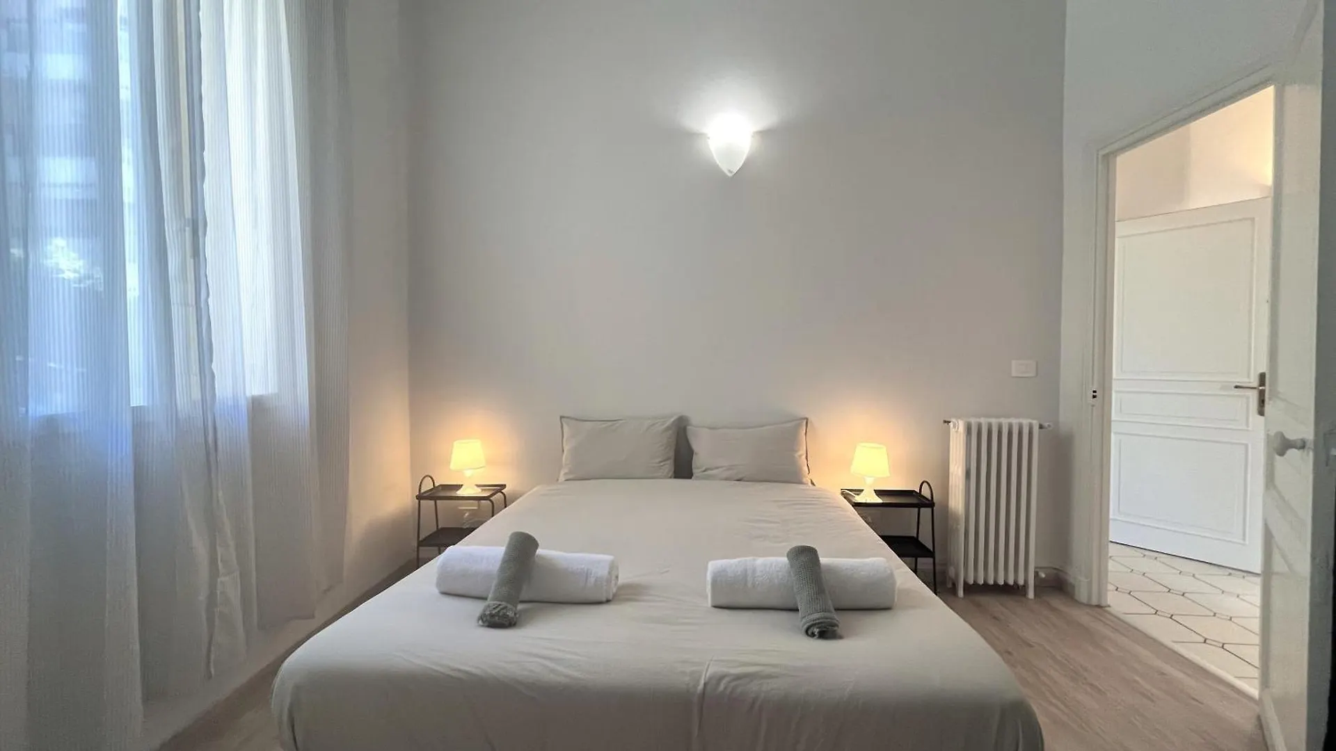 10' Monaco - 10' Italia - Incantevole Vista Mare Menton Apartment